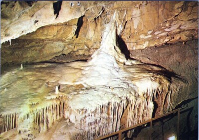 AK Cheddar Schlucht und Höhlen Gough's Cave Natur Stalagmiten Wasser AA01983