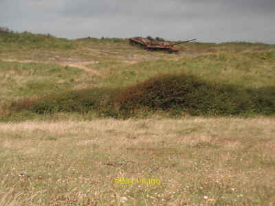 #ad Photo 6x4 Tank targets Castlemartin De commissioned tanks used as target c2012 GBP 2.00