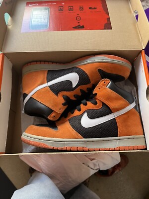 Nike Dunk High Black And Orange 