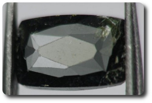 0.76 cts Aegerine Malawi Afrique, pierre brute naturelle pour étude géologique