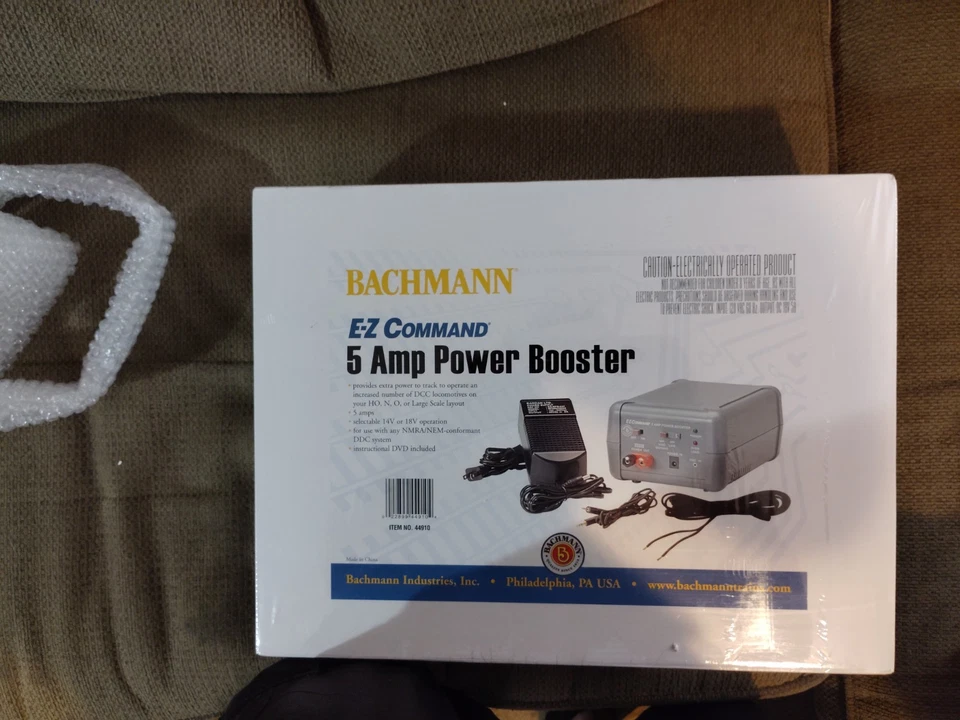 Bachmann 44910 5 AMP 14/18 Volt Power Booster DCC HO N O SCALE EZ Track - Image 2 of 4