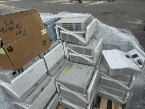 Smart LightRaise 60wi2 WXGA DLP Projector Ultra Short Throw 3000-Lumens - Picture 14 of 14
