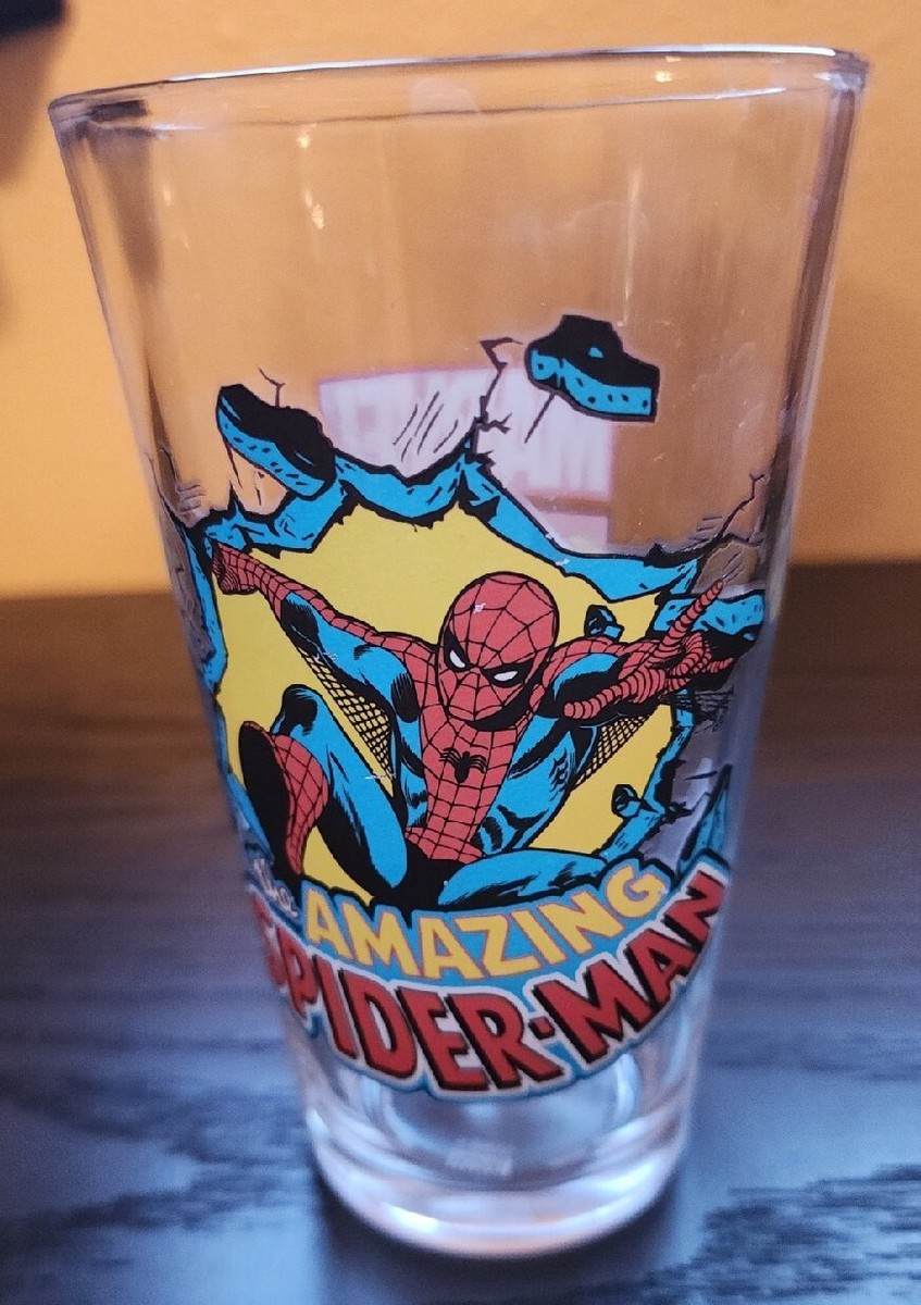 tmpaintさんスパイダーマン イラスト入り グラス The Amazing Spiderman 14oz Pint Glass Tumbler Exclusive Marvel