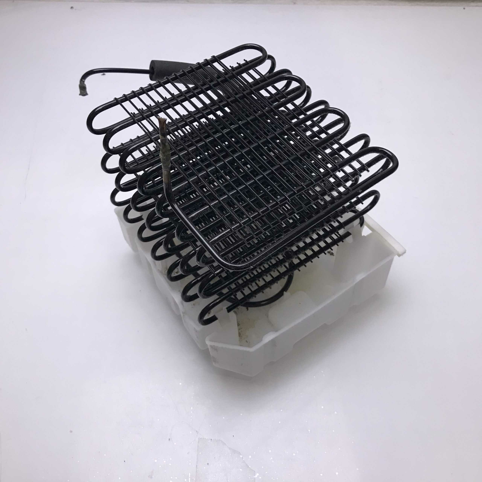 FRIGIDAIRE REFRIGERATOR Condenser and Pan 5304519669 5304519674 | eBay