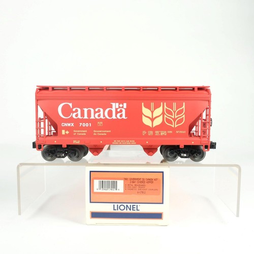 Tolva cubierta Lionel calibre O Gobierno de Canadá CNWX #7011 2 bahías 6-17012 | Condition: Used