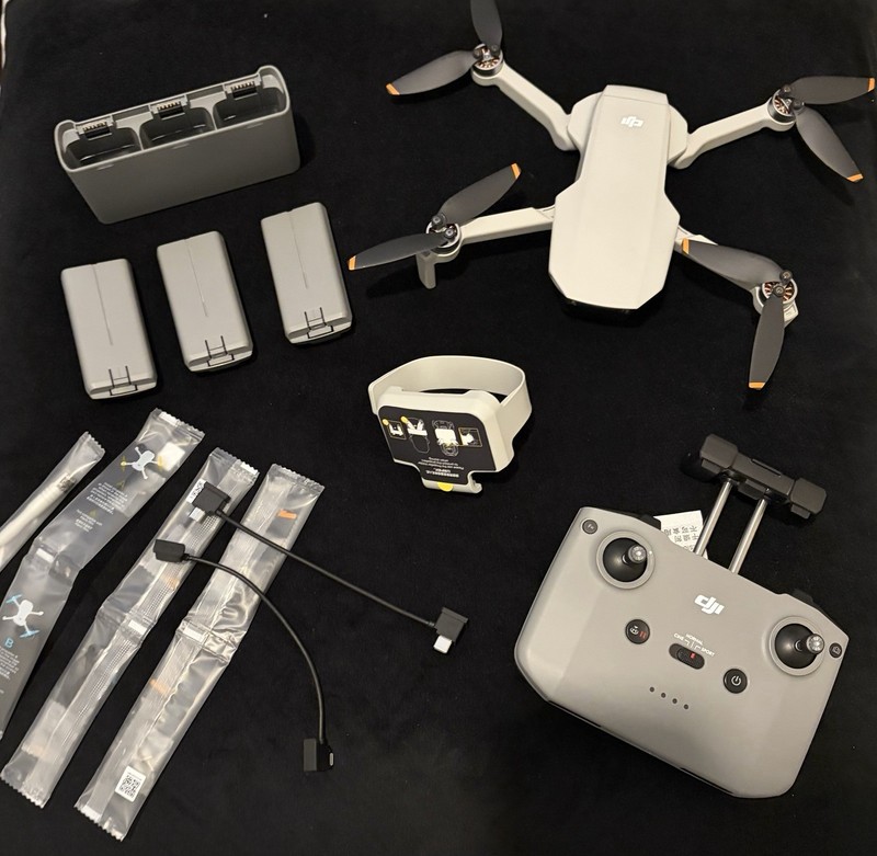 DJI Mini 4K Ready-to-Fly Drone Combo