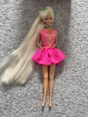 1994 Cut And Style Barbie mit super langen blonden Haaren Mattel Puppe