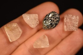 50g *RUTILATED QUARTZ* Tumbled Stones 34pce Rutile Natural, Cleanse energy