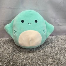 Maggie the Stingray Squishmallow 8  