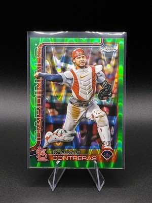 2025 Topps Chrome - Willson Contreras #82 Green Wave Refractor /99