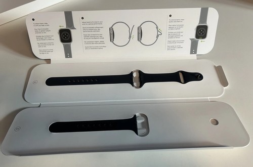 Apple Watch SE 2nd Generation Bundle with 3 Extra Straps - Picture 16 of 21
