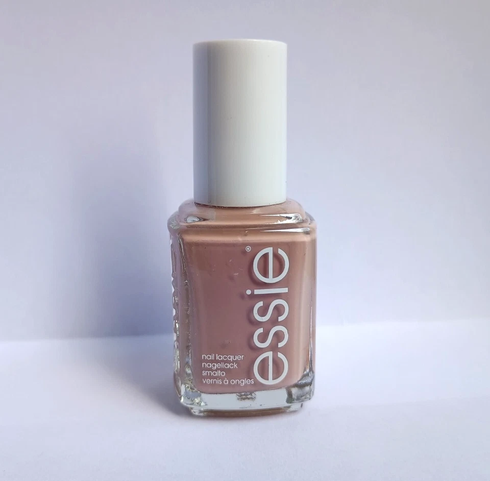 Essie Nagellack, In good taste, braun, 13,5 ml, Neu