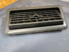 28-21557 OMEGA ENVIRONMENTAL TECHNOLOGIES Dashboard Air Vent - Louver Assembly 