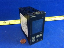 OMRON E5EN-Q3MT-500 TEMPERATURE CONTROLLER