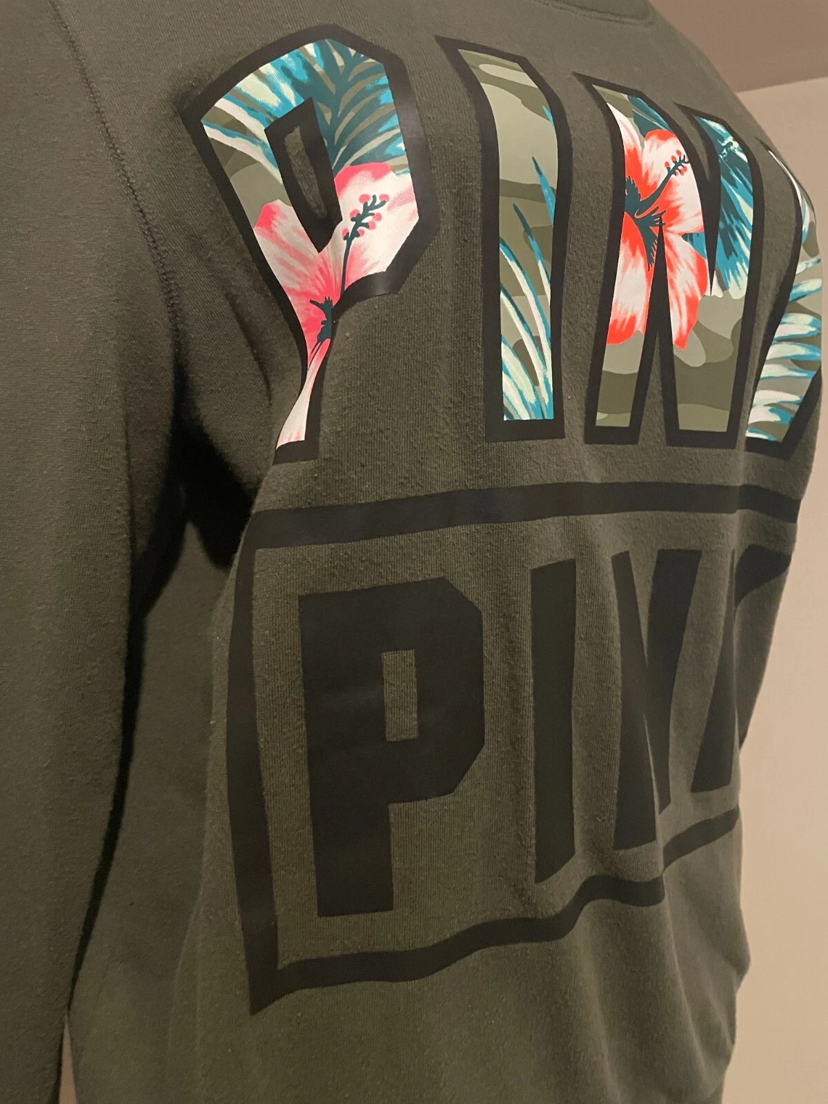 victoria-secret-vs victorias pink sweatshirt shirt