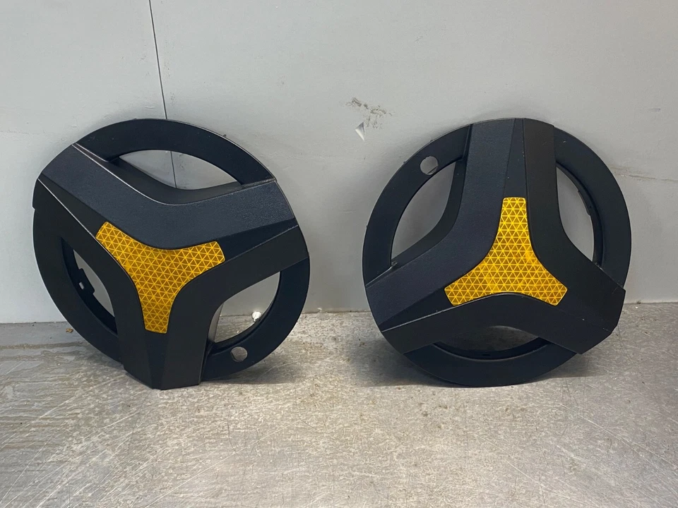 Cubiertas de plástico para neumáticos de accionamiento Permobil M1 tapacubos (A1/7) Foto 3 de 4