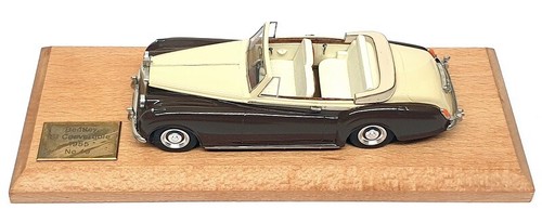 Top Marques 1/43 Scale B7 - 1955 Bentley S1 Convertible - Cream/Sable - Picture 4 of 6