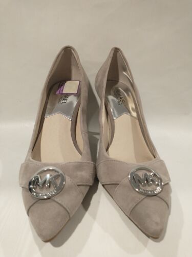 Michael Kors Caroline Charm Womens Heel pump Pearl Grey Leather Suede Shoes 7.5M - Picture 1 of 13