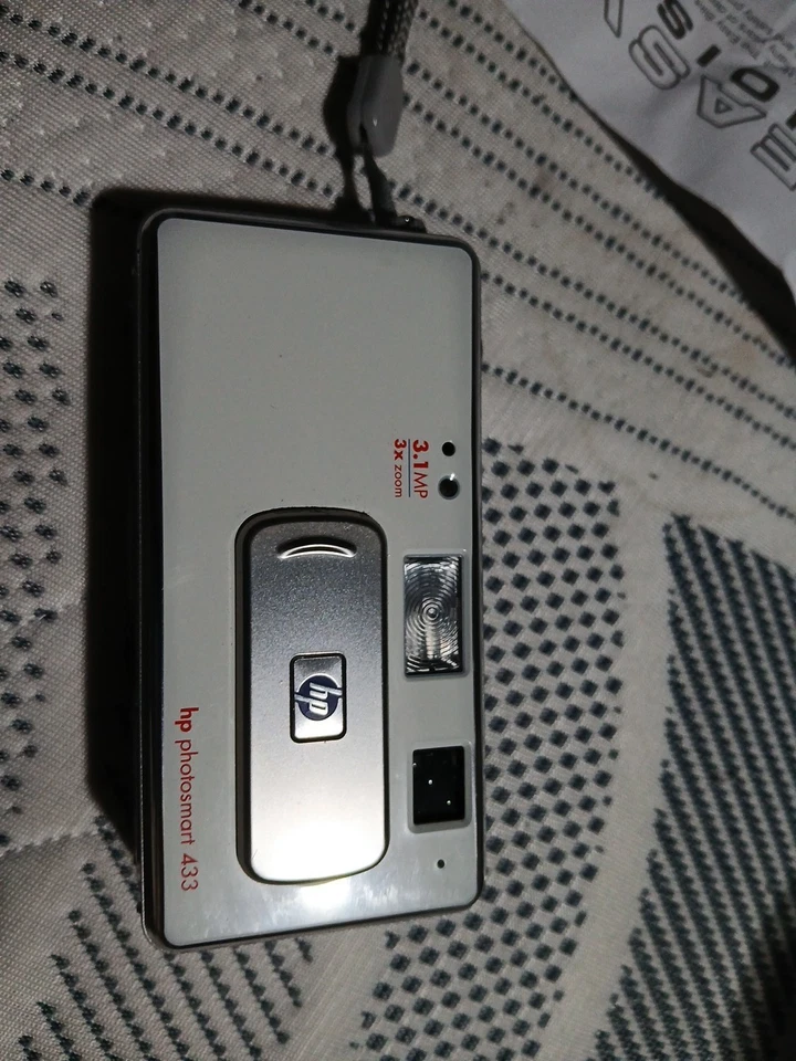 Cámara digital compacta HP Photosmart 433 3,1 MP blanca **FUNCIONA** Foto 2 de 4