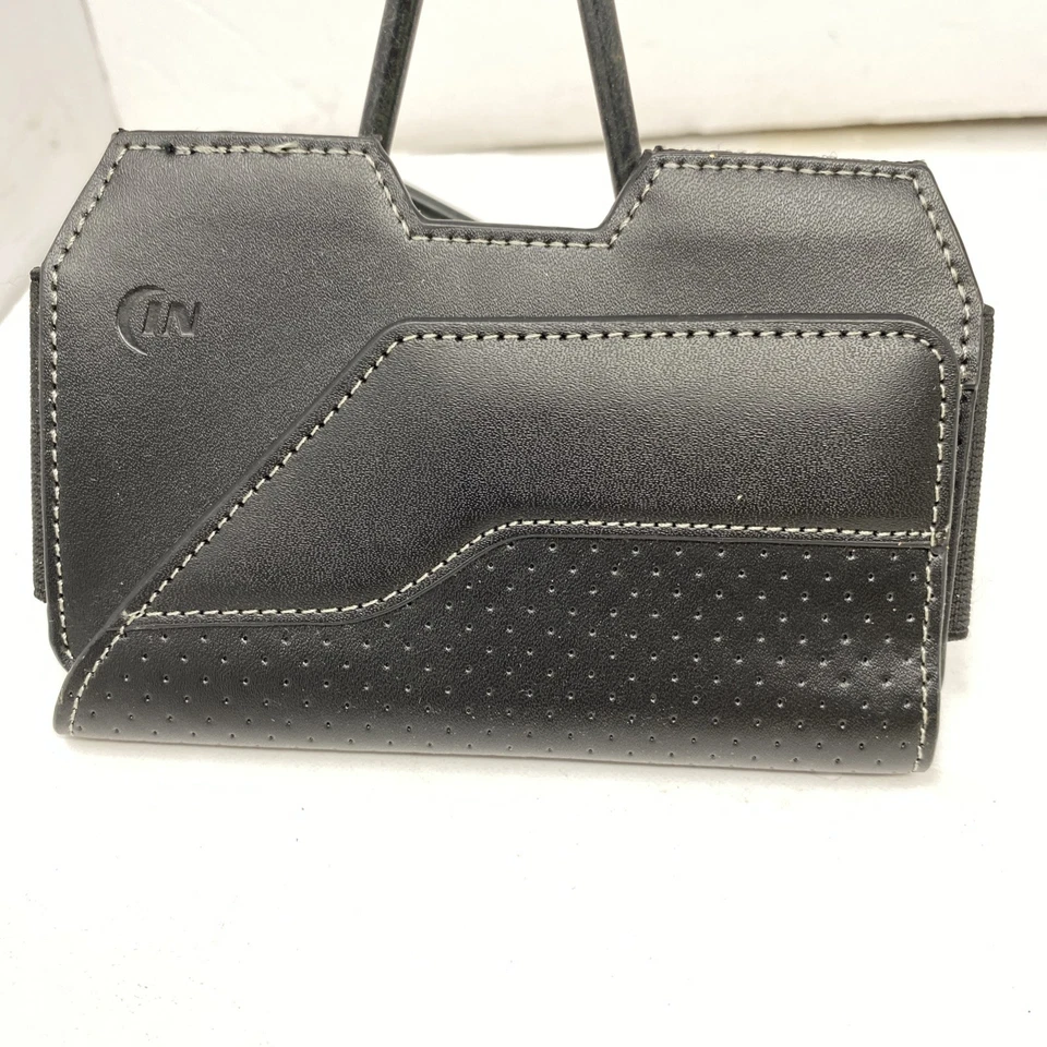 Funda negra con clip de nailon resistente lateral para teléfono Nite Ize - GRANDE Foto 2 de 4