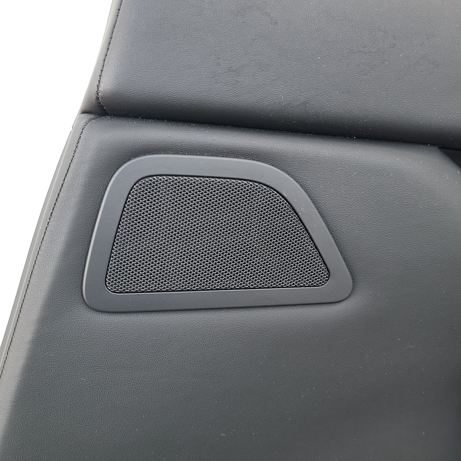 2014-2017 Maserati Ghibli Right Rear Passenger Side Interior Door Trim Panel