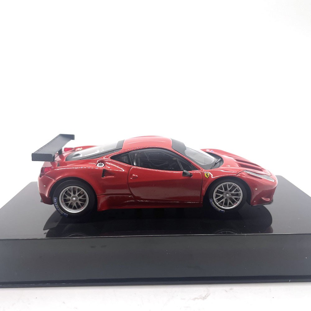 Hot Wheels 1:43 Scale Die-Cast Model Car Ferrari 458 Italia GT2