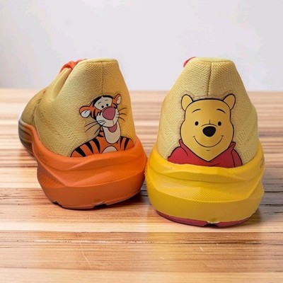 Brooks Ghost 17 X Disney Winnie the Pooh Mens Running 