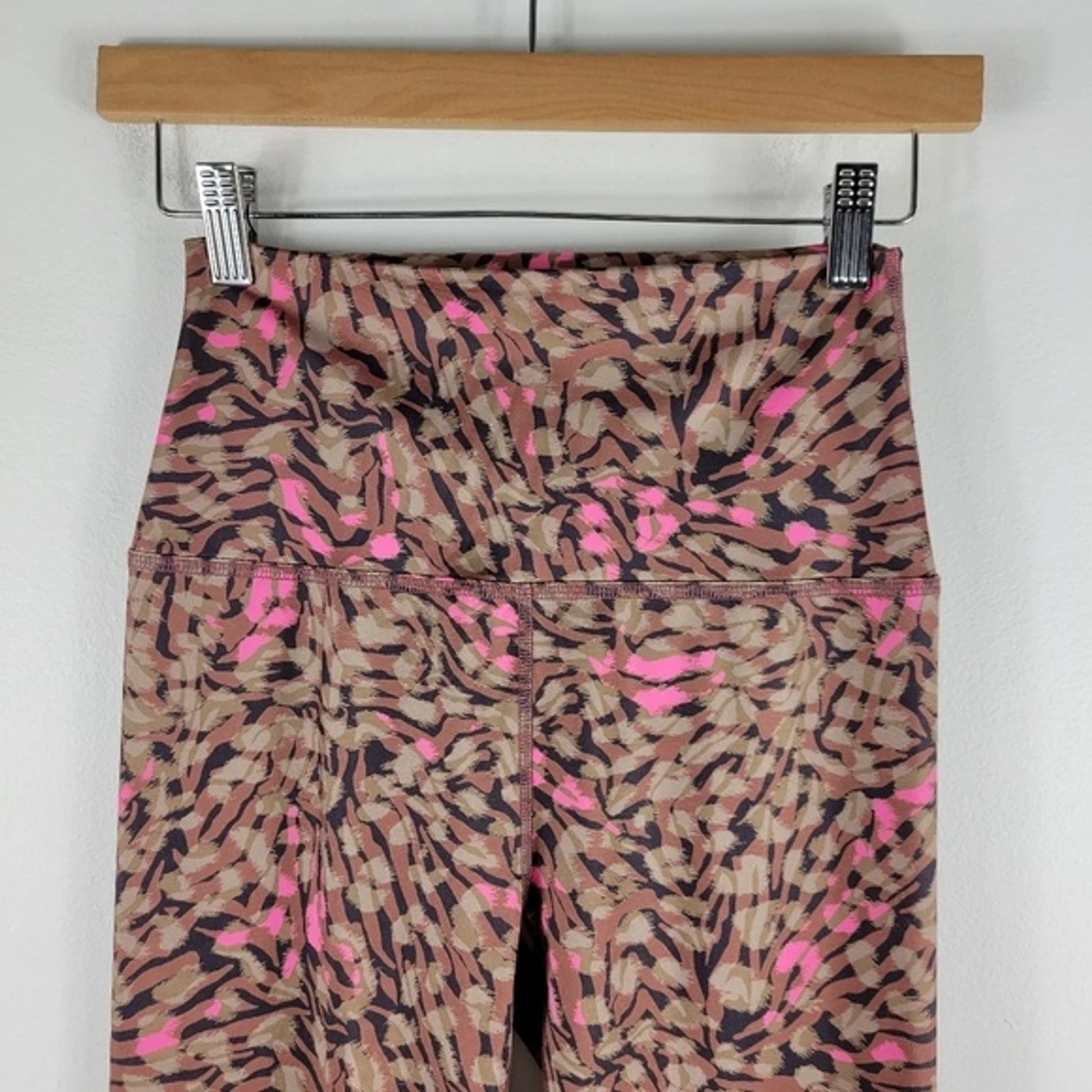 beyond-yoga lux electric cheetah swirl high waist leggings