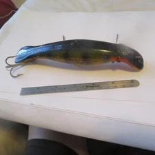 FISHING LURE HOMER LE BLANC 7¾"  SWIM WHIZZ BLACK BACK & YELLOW BELLY