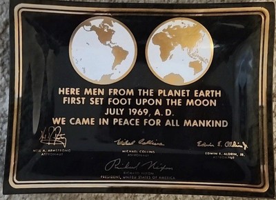 1969 Apollo 11 Moon Landing Commemorative Glass Tray Armstrong Aldrin Nixon 4