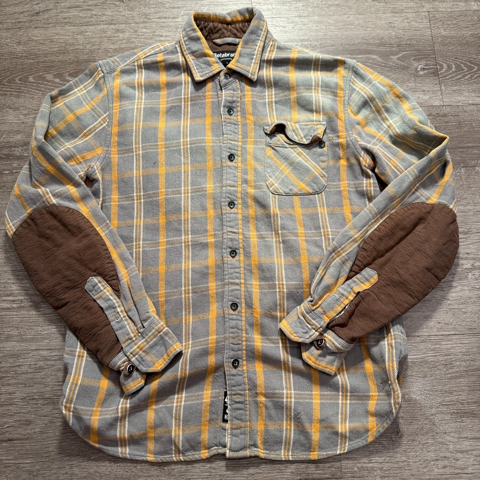 Betabrand Shirt Mens Medium Plaid Button Up Elbow Patch Flannel Outdoor Pockets
Opens in a new windo