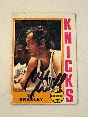 Bill Bradley Hand Signed Autograph 1974-75 Topps Basketball #113 New York Knicks