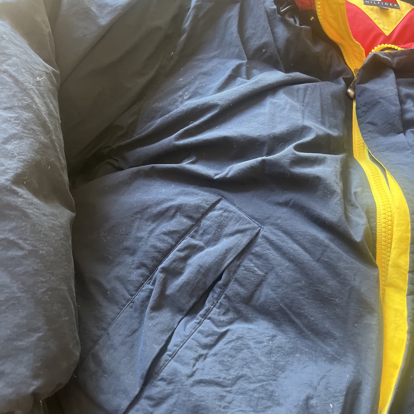 Vintage 90’s Tommy Hilfiger Puffer Jacket Men’s XL Down Fill Logo Hip Hop Y2K thumbnail 2