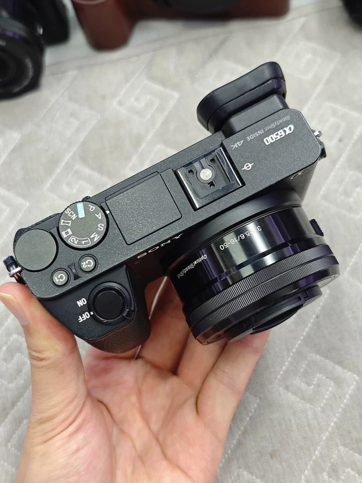Cámara digital de video Sony Alpha a6500 24,2 MP enfoque automático rápido 4K con lente de 16-50 mm Foto 2 de 4