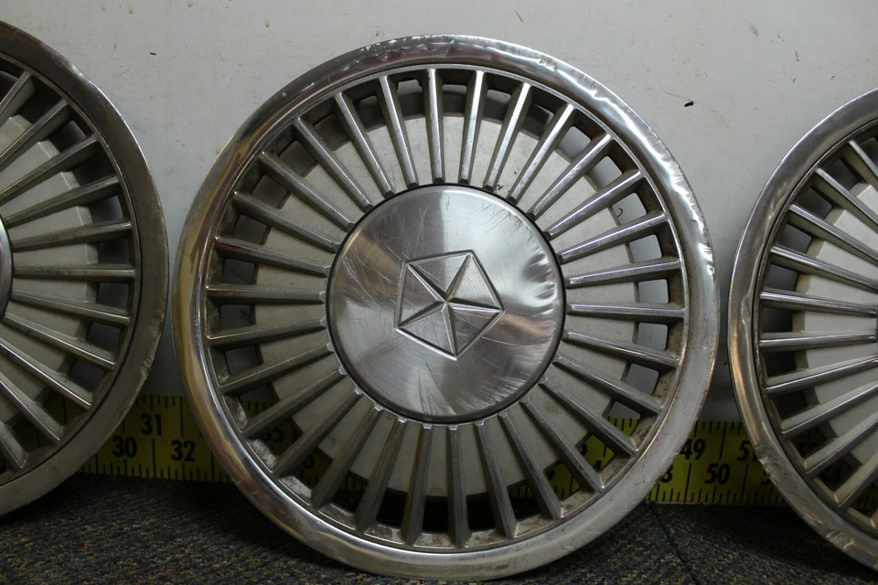 OEM Set of 4 14" Hub Cap Wheel Covers Pentastar 1984-88 Plymouth Chrysler(1880) - Image 4 of 4