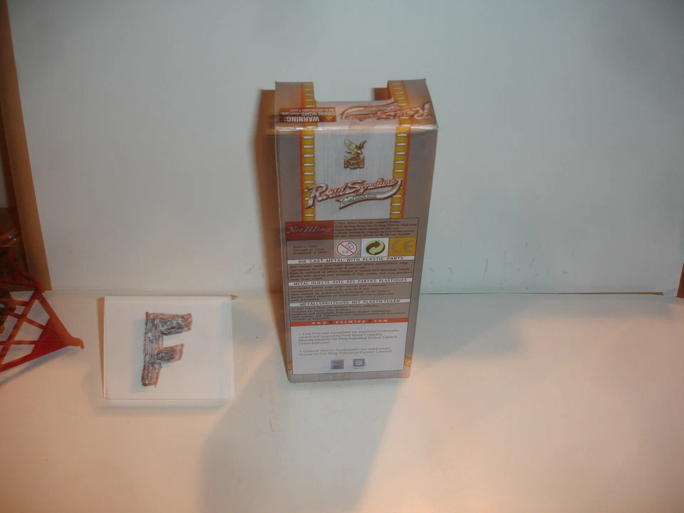 Bomba de gas John Deere 1/18 - nueva en caja Foto 3 de 3