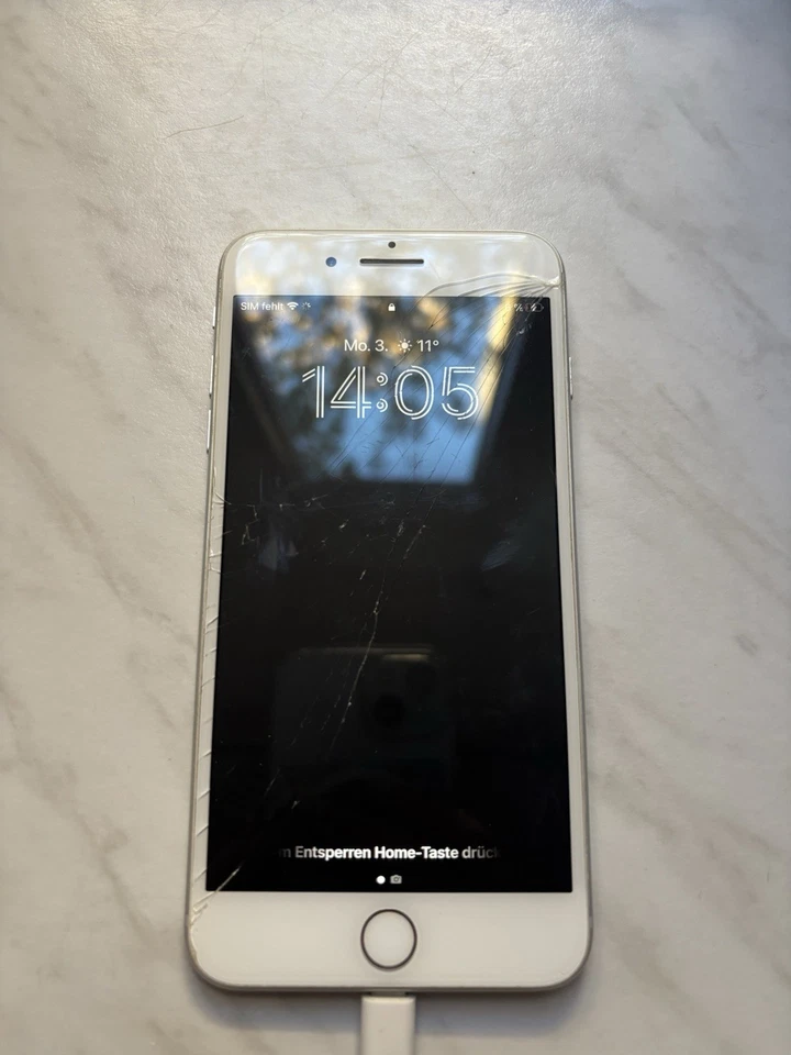 iPhone 8 Plus 64GB Silber Gebraucht - Bild 2 von 4