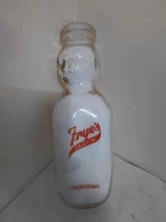 TSPQCT DOUBLE BABYTOP Milk Bottle Frye's Dairy Leominster MA WORCESTER COUNTY