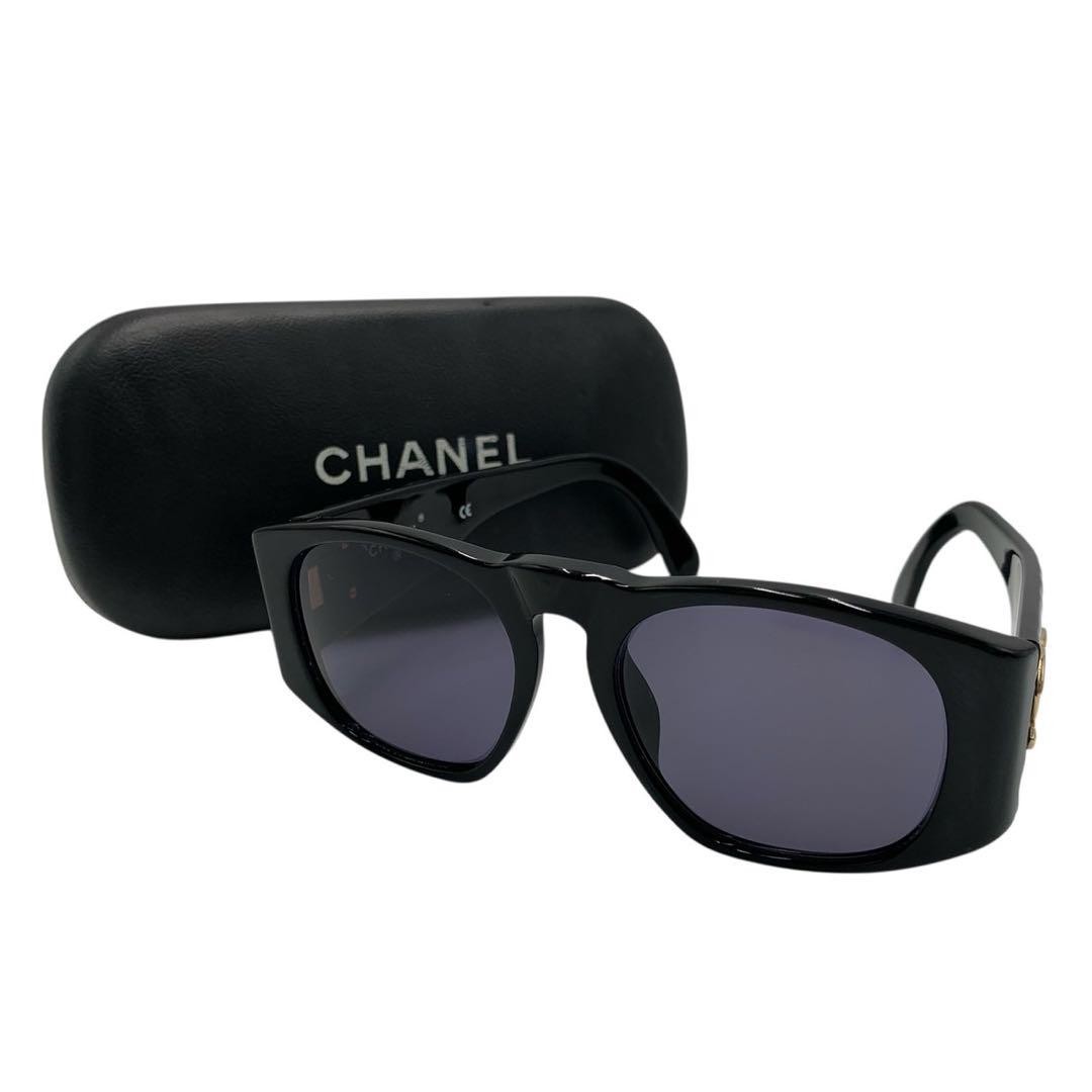 CHANEL Coco Mark Matelasse Black Sunglasses Eyewear