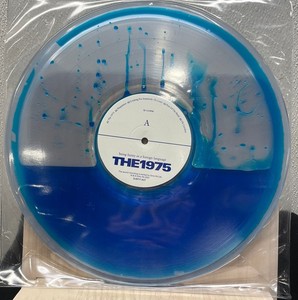 【限定】The 1975 外国語での言葉遊び liquid filled LP Amazon.com: Being Funny In A Foreign Language Exclusive Blue