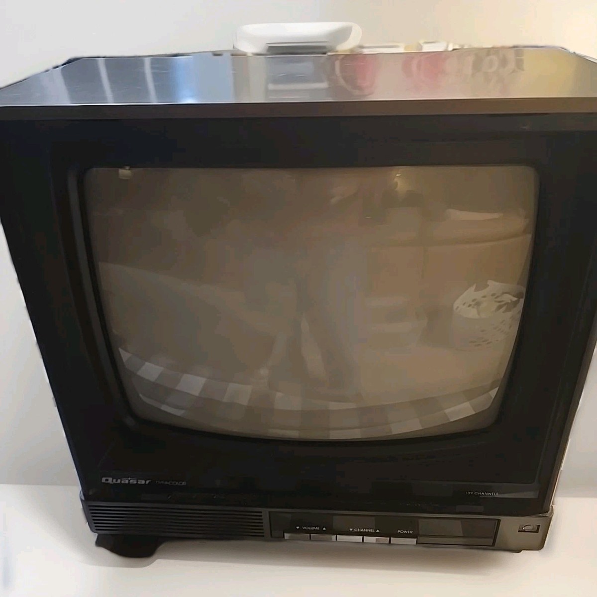 Vintage 1980's Quasar DynaColor TP3947XE 13