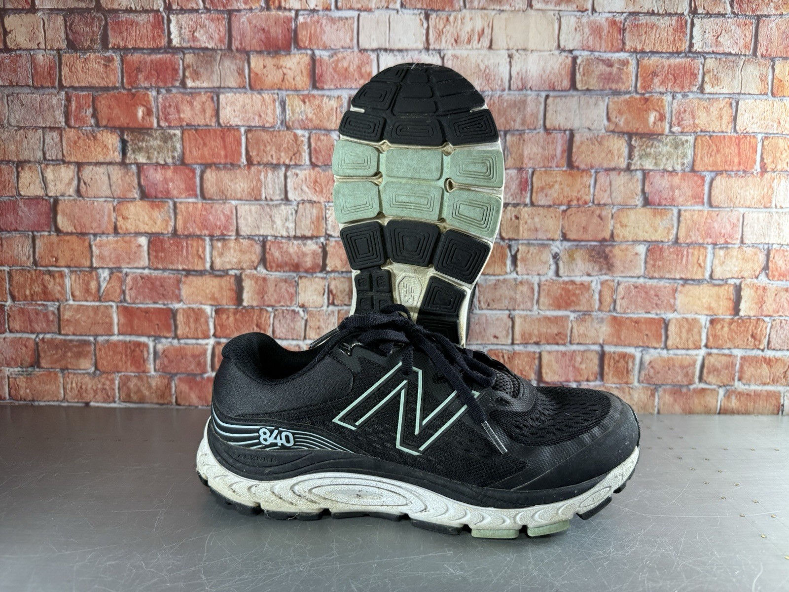 New Balance 840v5 Shoes Womens Size 8 ABZORB Comfort Running