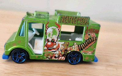 Vintage 1983 Hot Wheels. Treats for Creeps. I Scream Ice Cream Halloween Truck.