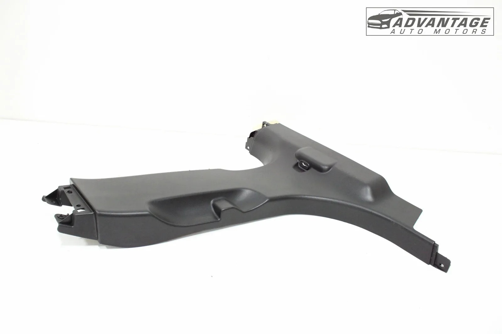 2014-2020 MASERATI GHIBLI RIGHT SIDE B PILLAR LOWER TRIM COVER PANEL OEM