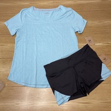 Womens Workout Outfit Size L V-Neck T-Shirt  Shorts Gym Yoga Activewear Set