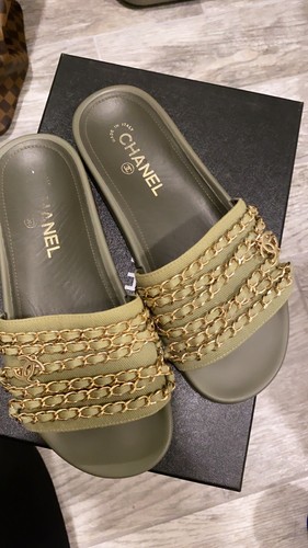 chanel chain slides