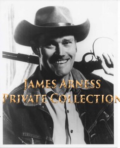 James Arness Gunsmoke Marshal Dillon "The Rifleman"   Photo # 42