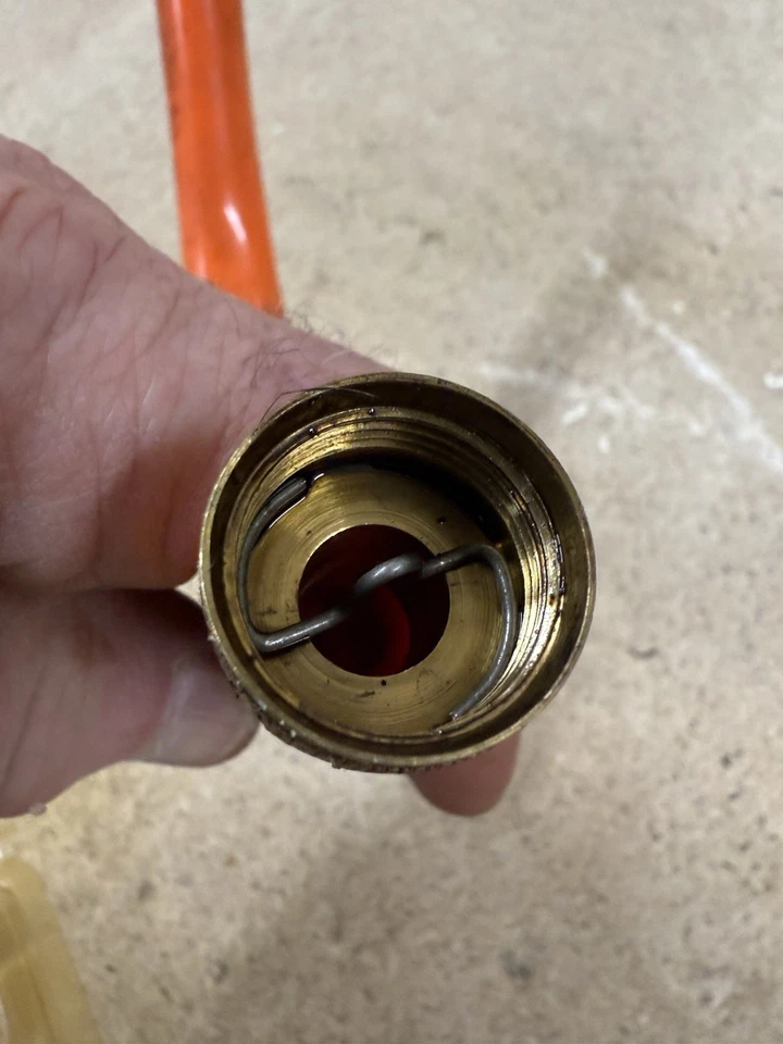 FRAM SD-1 DRENAJE SEGURO - SISTEMA DE DRENAJE DE ACEITE SIN HERRAMIENTA - TAMAÑO DE ROSCA 1/2"x20 Foto 4 de 4