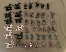 Vintage Crusader Lot - 11 Horses- 35 figures Medieval Clean Used