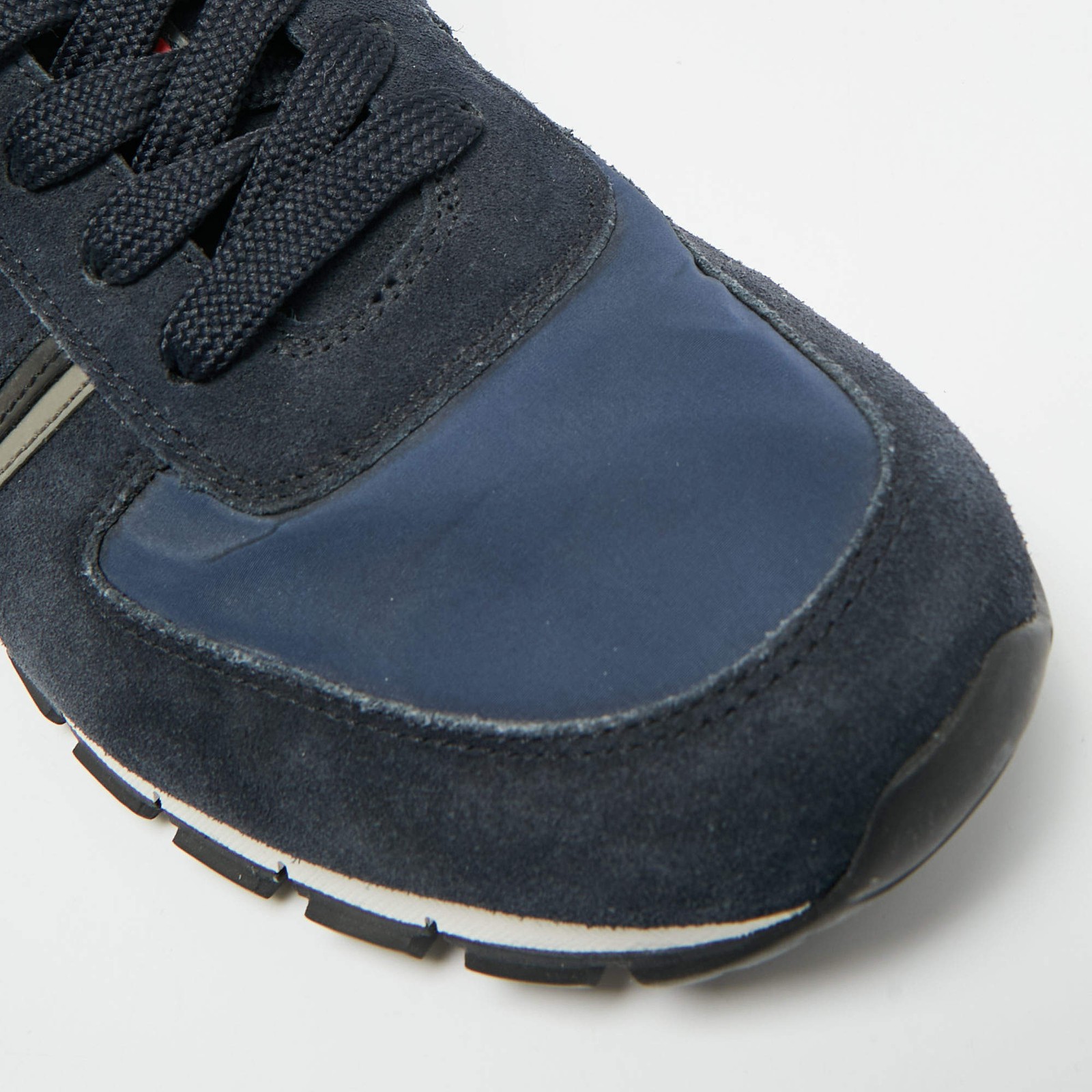 Prada Matchrace Size 44 Navy Blue Nylon and Suede Lace Up Sneakers thumbnail 7